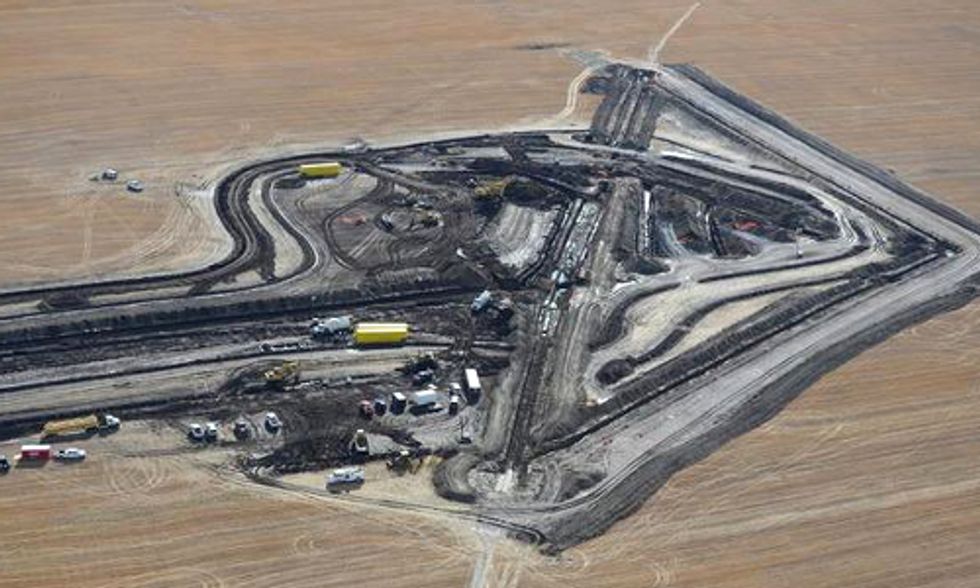 Internal Documents Reveal Coverup in North Dakota Oil Spill