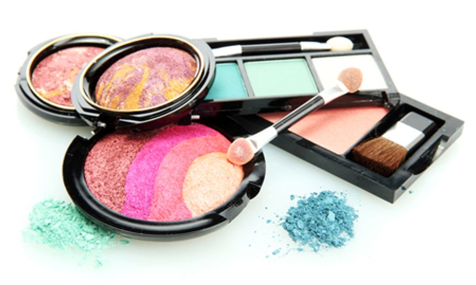 Groups Refuse to Withdraw Claim That Revlon Make-up Has Cancer-Causing Chemicals
