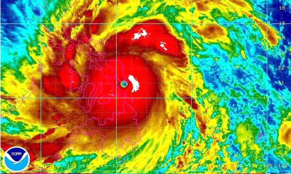 Philippines Negotiator Ties Massive Typhoon to Global Warming and Pledges Hunger Strike at Warsaw Climate Talks