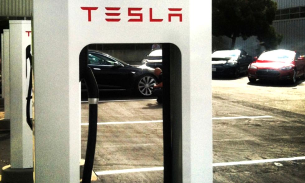 Tesla Planning Electric Pickup to Rival F-150