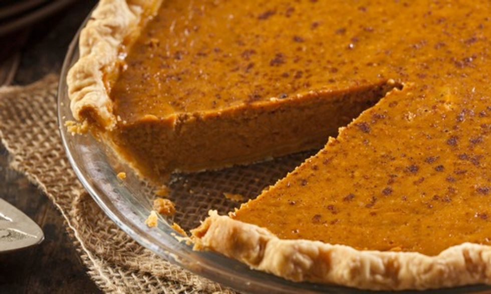 7 Traditional Thanksgiving Foods Brought to You By Bees