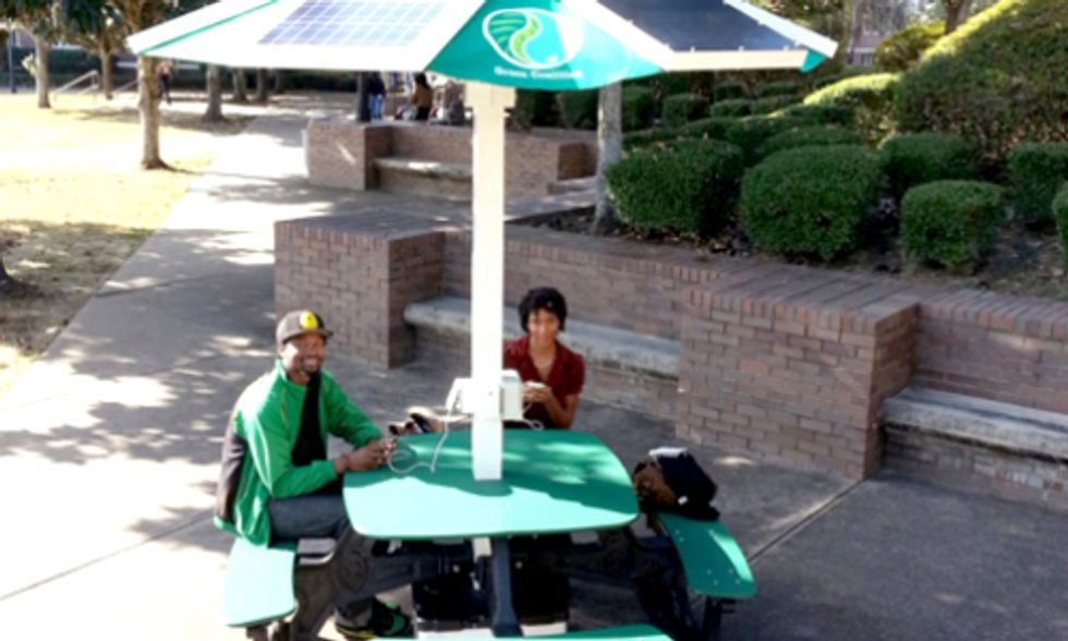 Solar Picnic Tables Power Phones and Laptops at Colleges Across the Country