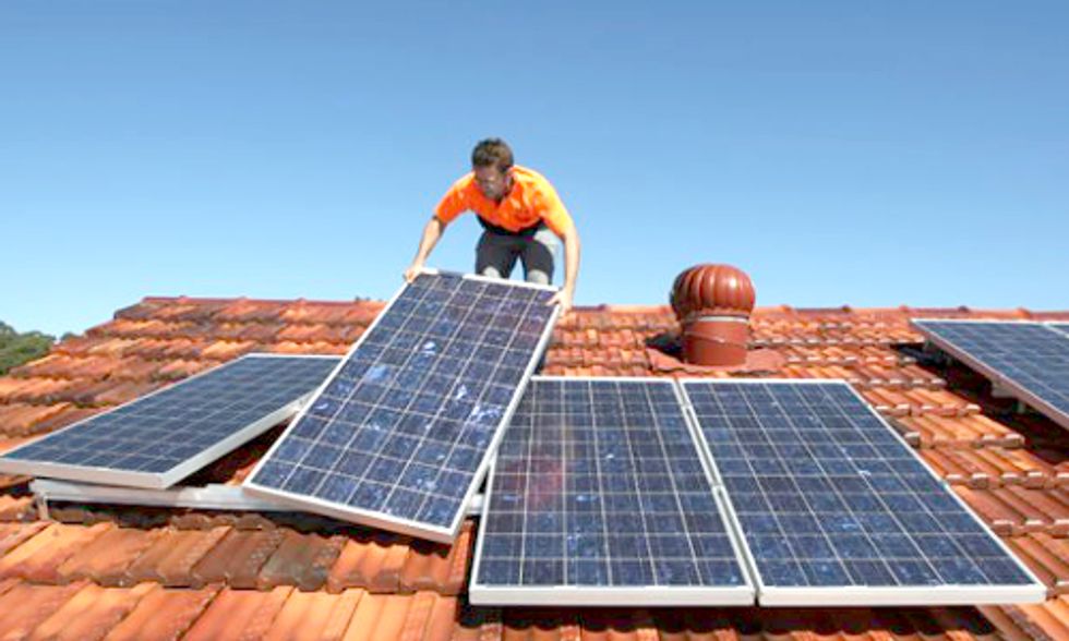 Solar Installations Soar to Second-Best Quarter Ever
