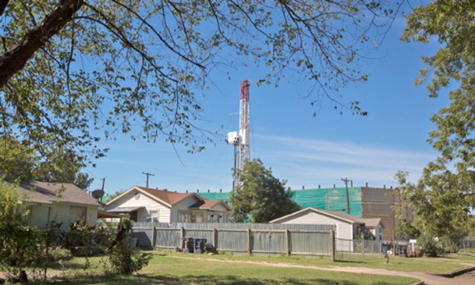Fracking Bonanza Threatens Texas Suburbs