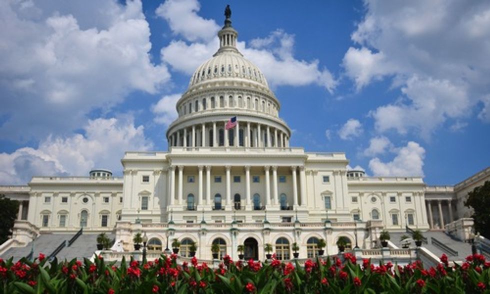 24 Senators Fight to Extend Wind Credit Set to Expire End of Year