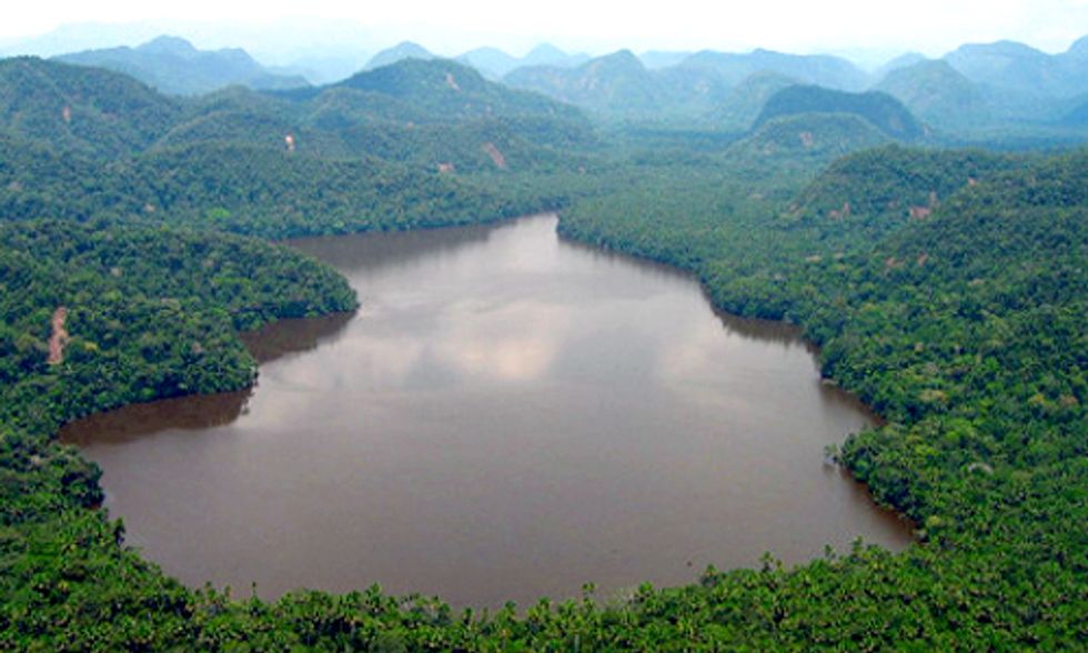 Climate Change Threatens Peru's Economic Progress As Amazon Becomes Net Emitter of CO2