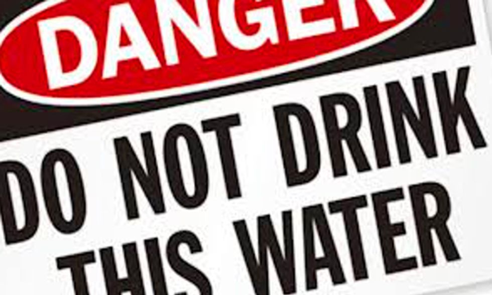 Coal Chemical Spill Contaminates Drinking Water Prompting State of Emergency in West Virginia
