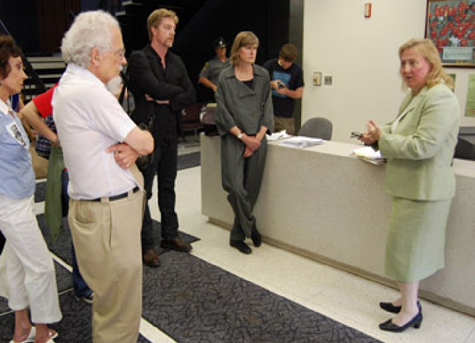 Illinois Officials Surrender to Fracking Industry, Residents Outraged by Negligence