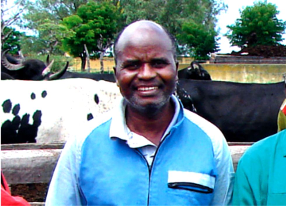 Global Environmental Leader: Antônio Tembue Improves Lives in Rural Mozambique