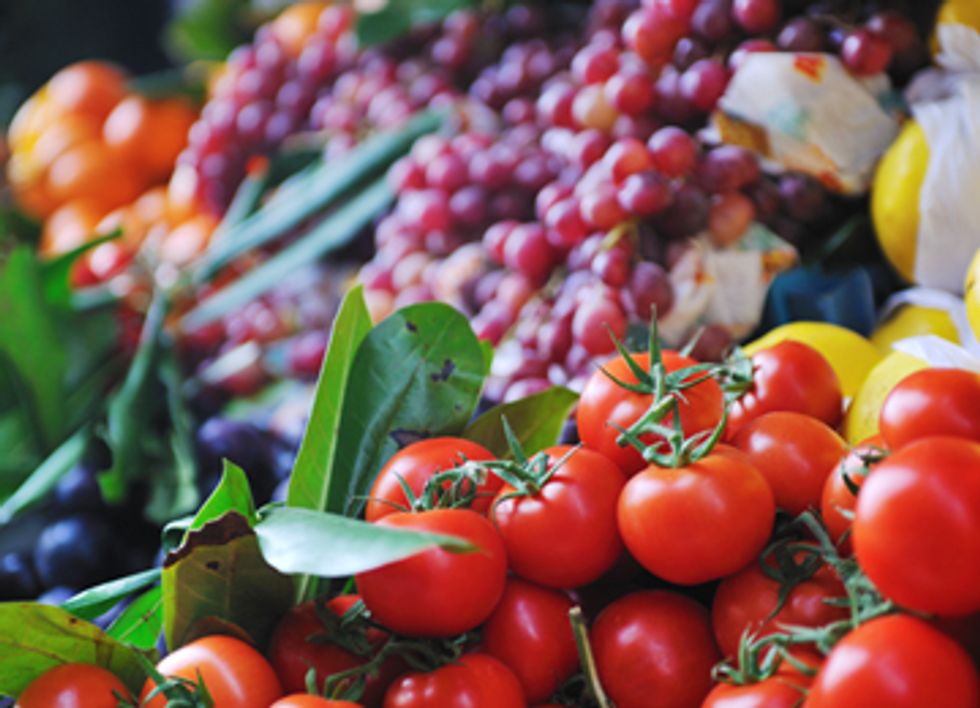 The Friends and Foes of Organic Food