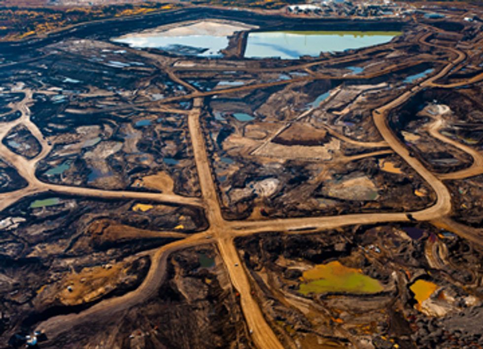 Corporate Climate Campaign Demands Divestment from Dirty Tar Sands