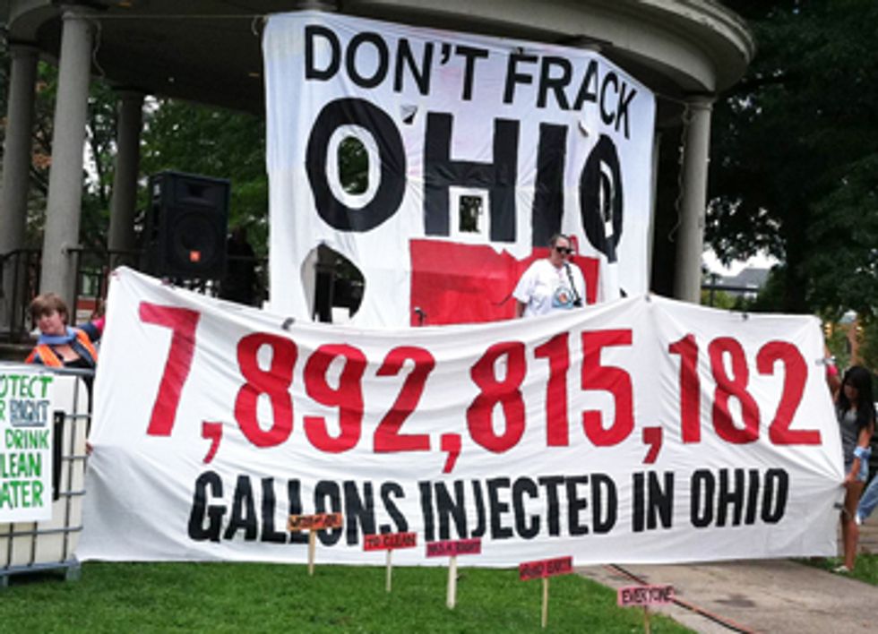 Hundreds Protest Radioactive Fracking Waste in Ohio