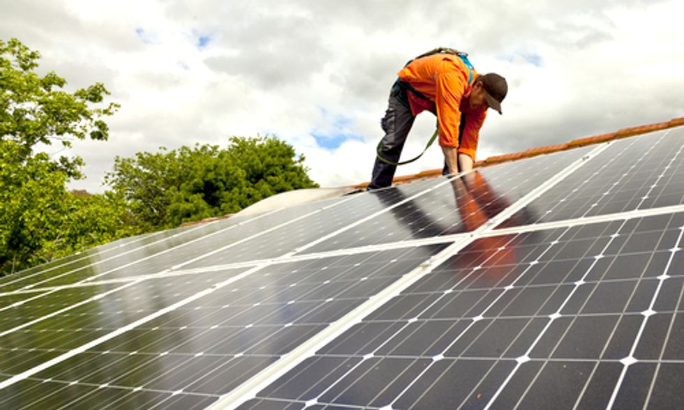 10 Incentives Congress Must Renew to Ensure a Clean Energy Future