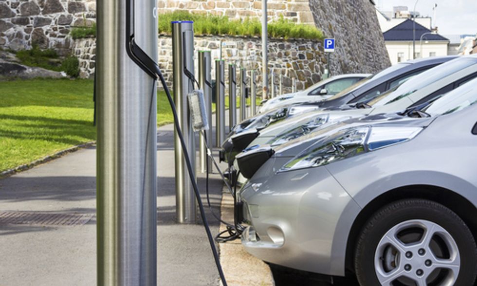 Revamped Federal Loan Program Will Produce Cleaner Cars and Create Green Jobs