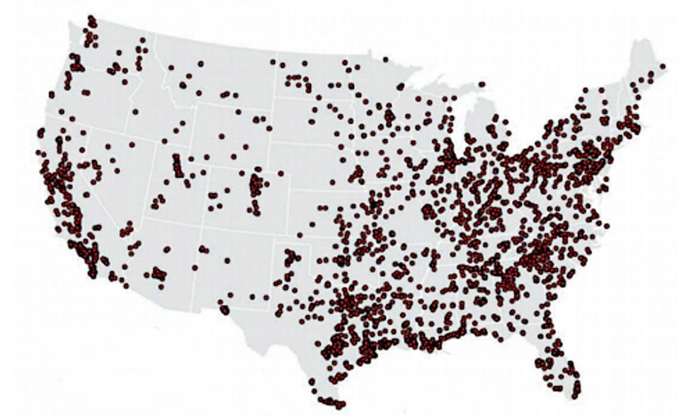 New Report Documents Chemical Disasters and Environmental Injustice in the U.S.