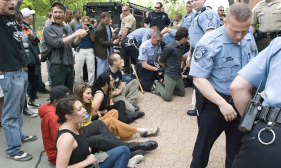 11 Arrested at Peabody Coal’s Annual Shareholder Meeting in Missouri