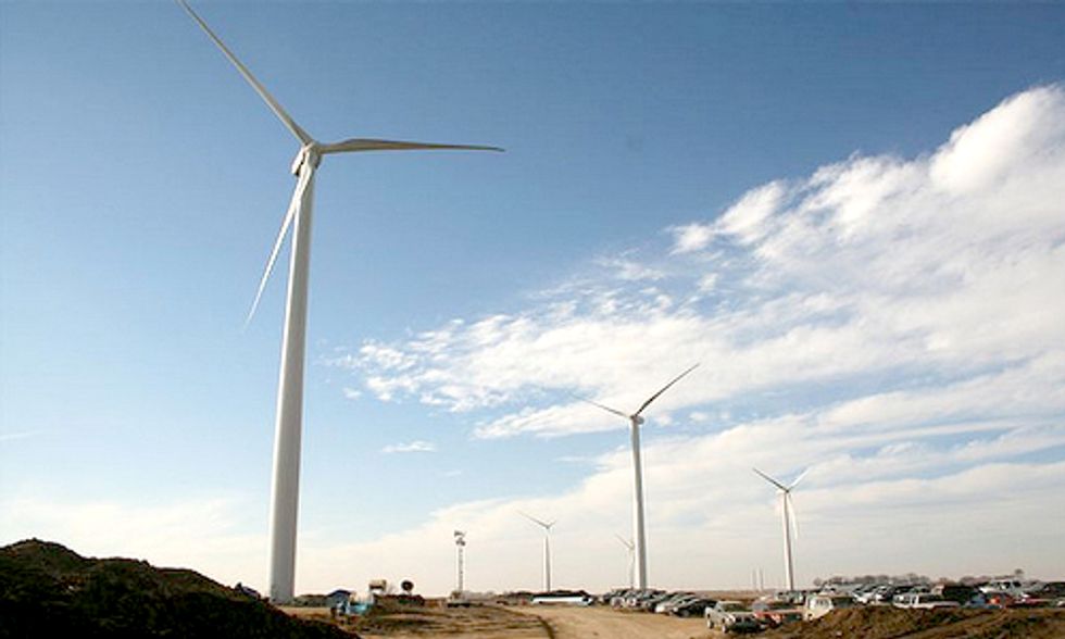 Wind PTC Lost in Shuffle as Senate Partisanship Kills Tax Extension Package