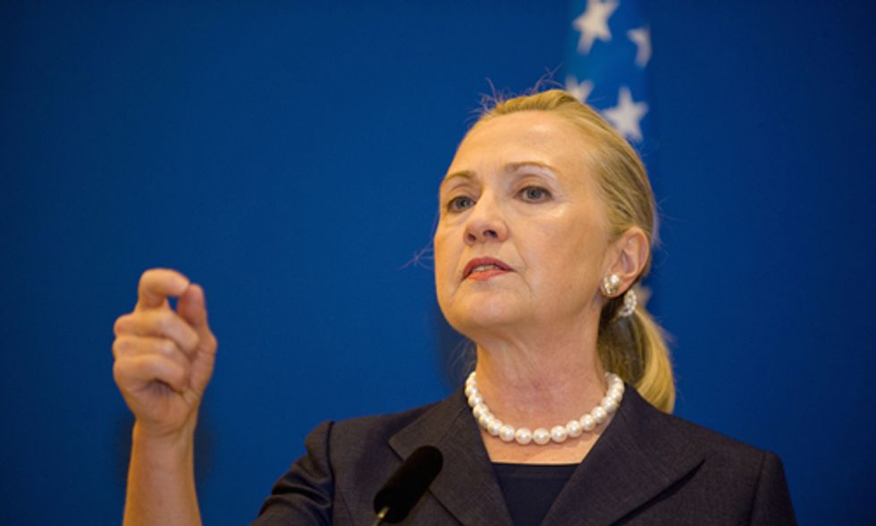30 Environmental Groups Urge Hillary Clinton to Take a Stand Against Keystone XL