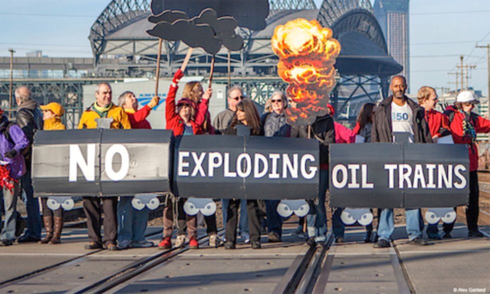 Oil Change International Unveils Crude-by-Rail Resource Hub