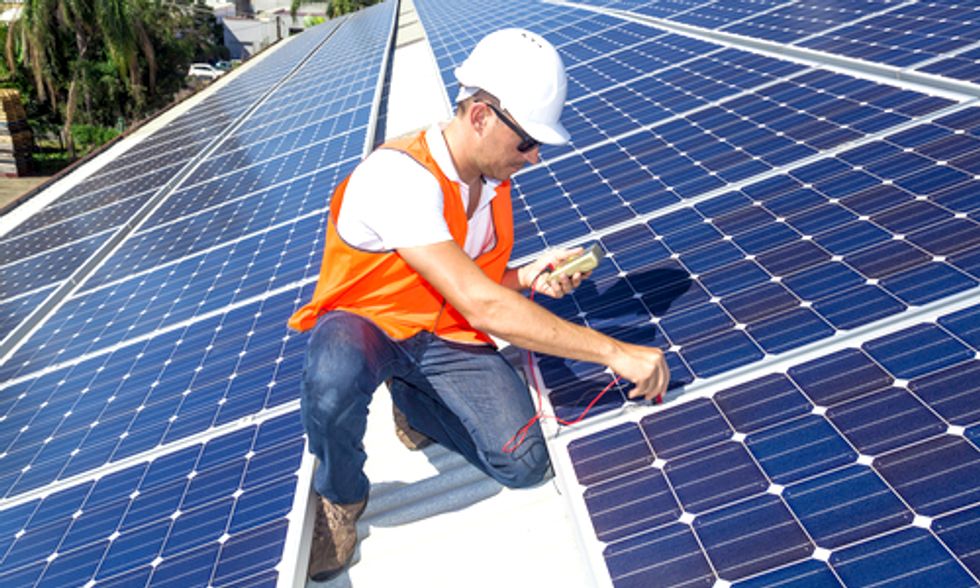 Obama Isn't Killing Power Plants. The Sun Is.