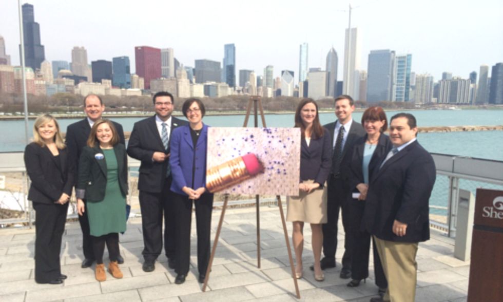Illinois Breaks Ground With Country's First Microbead Ban