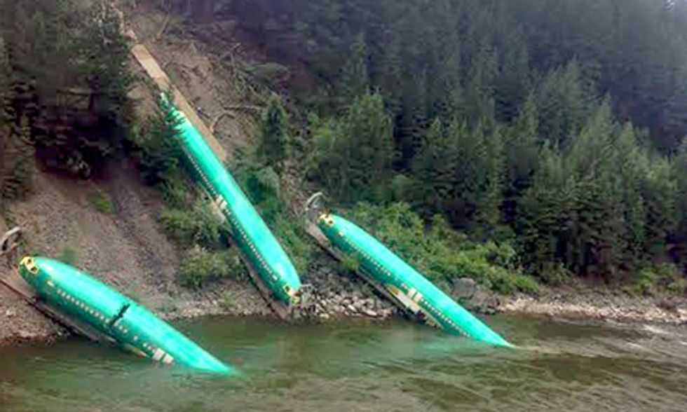 Train Derailment Spills Boeing 737 Fuselages Into River