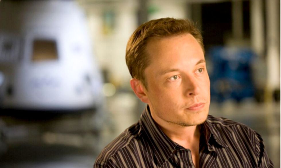 Wall Street Bond Guru Tells Elon Musk to Exit EV Market