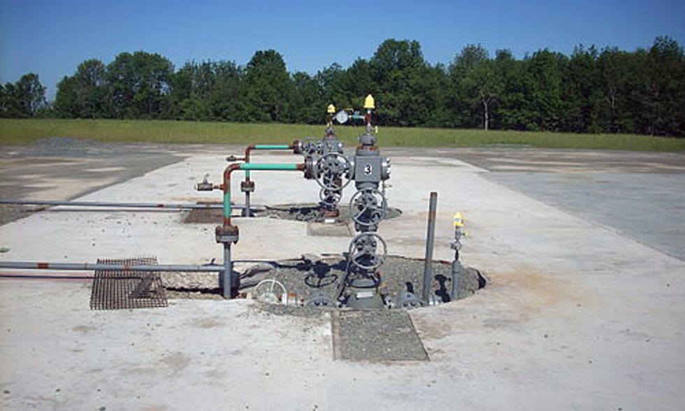 Study Finds 8 Fracking Chemicals Toxic to Humans