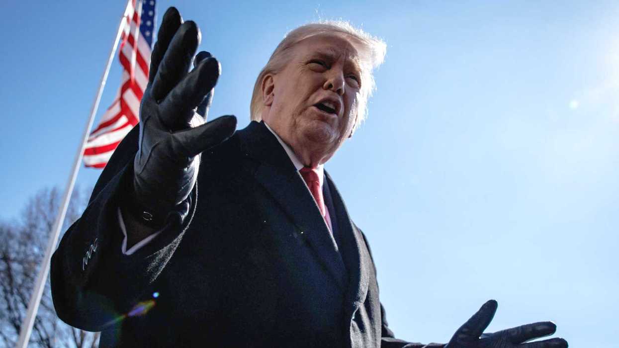 Passetto indietro di Trump sui dazi: «Gabelle giù per alluminio e acciaio»