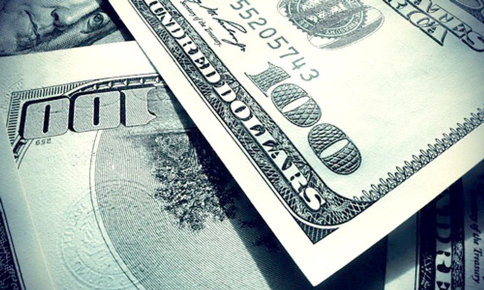 How Close is the World to $1 Trillion in Renewable Energy Investments?