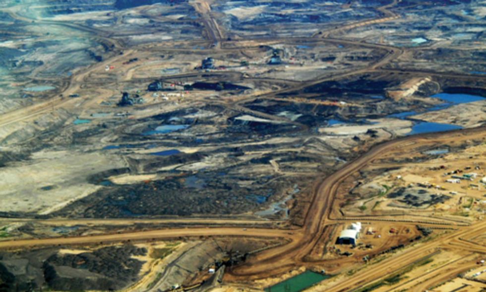 Alberta Doctors Reluctant to Treat Patients Who Draw Connection Between Tar Sands and Health