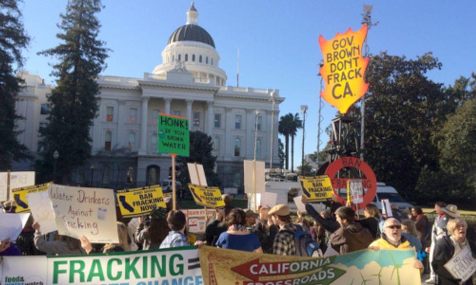 Amidst Mega-Drought Hundreds Urge Gov. Brown to Ban Fracking at State of the State Address