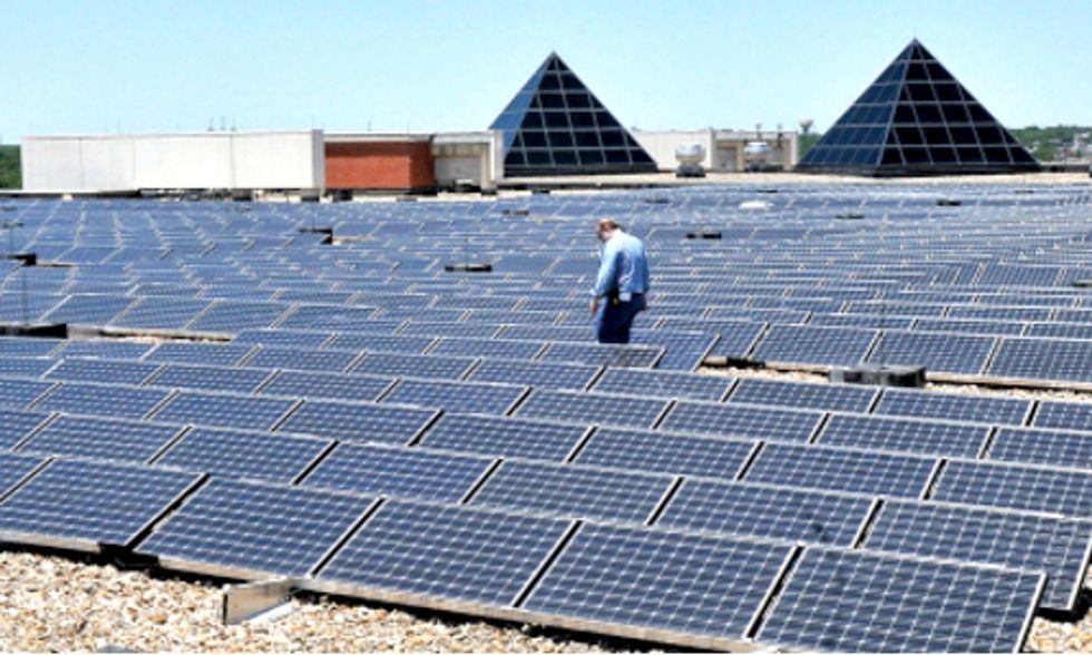 Solar Industry Thanks Obama for SOTU Shout Out
