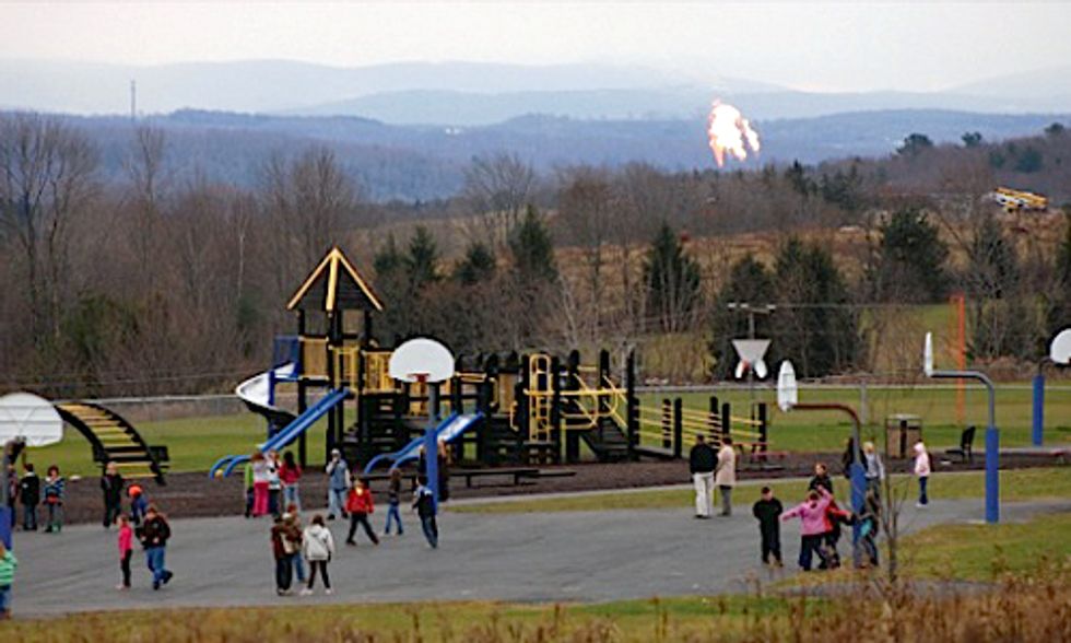 Shalefield Stories: Personal Accounts From the Frontlines of Fracking