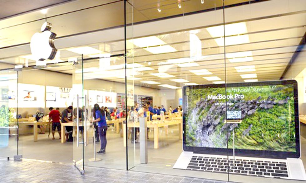 Will Apple Develop a Solar-Powered MacBook?