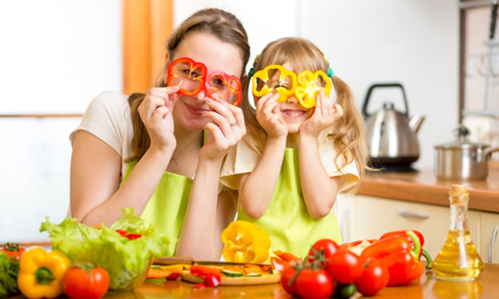 10 Steps to Healthy and Enjoyable Family Meals