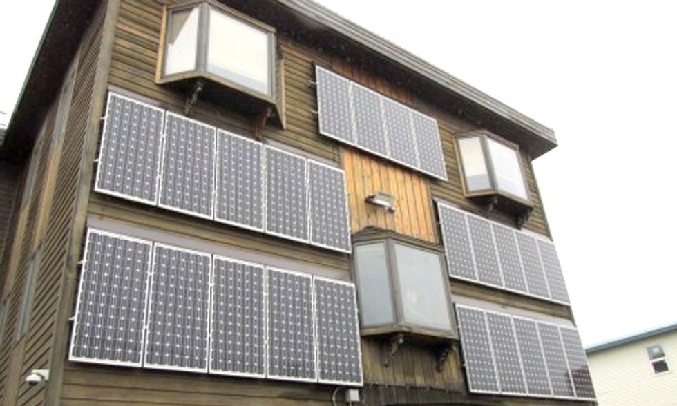 Local Government Shocks UK Couple By Requesting Removal of ‘Harmful' Solar Panels