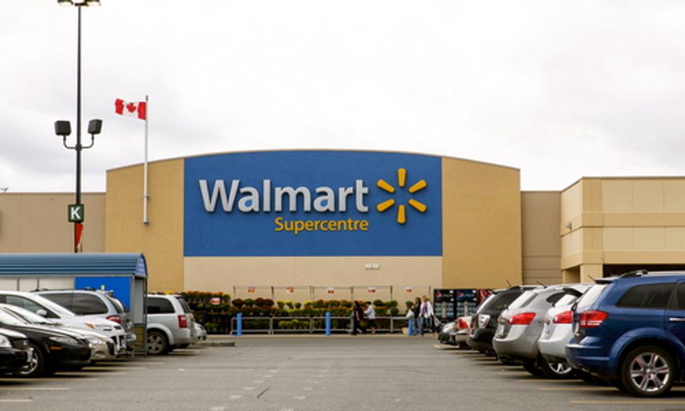 America Isn't Buying Its Food at Farmers's Markets, It's Doing it at Walmart