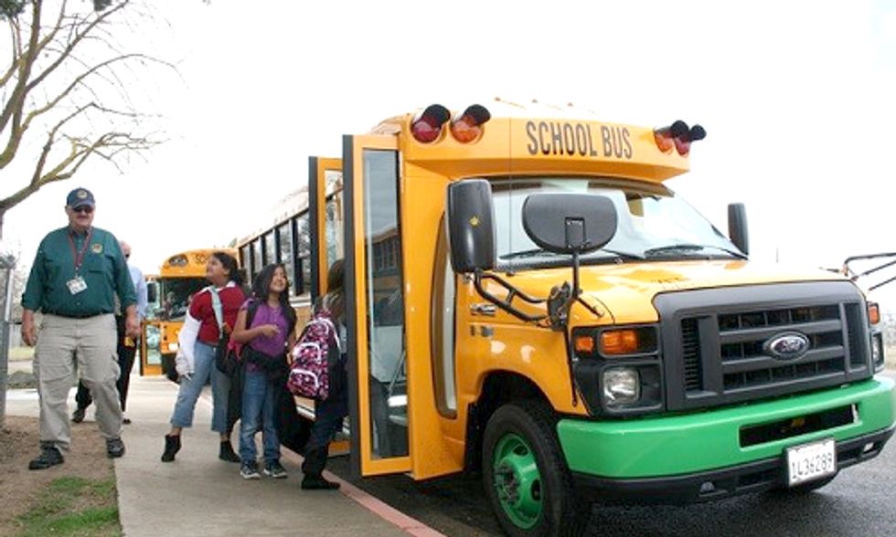 Nation's First Electric Bus Picks Up California Students