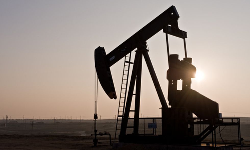 Oil and Gas Giant Exxon Agrees to Its First Carbon Risk Disclosure