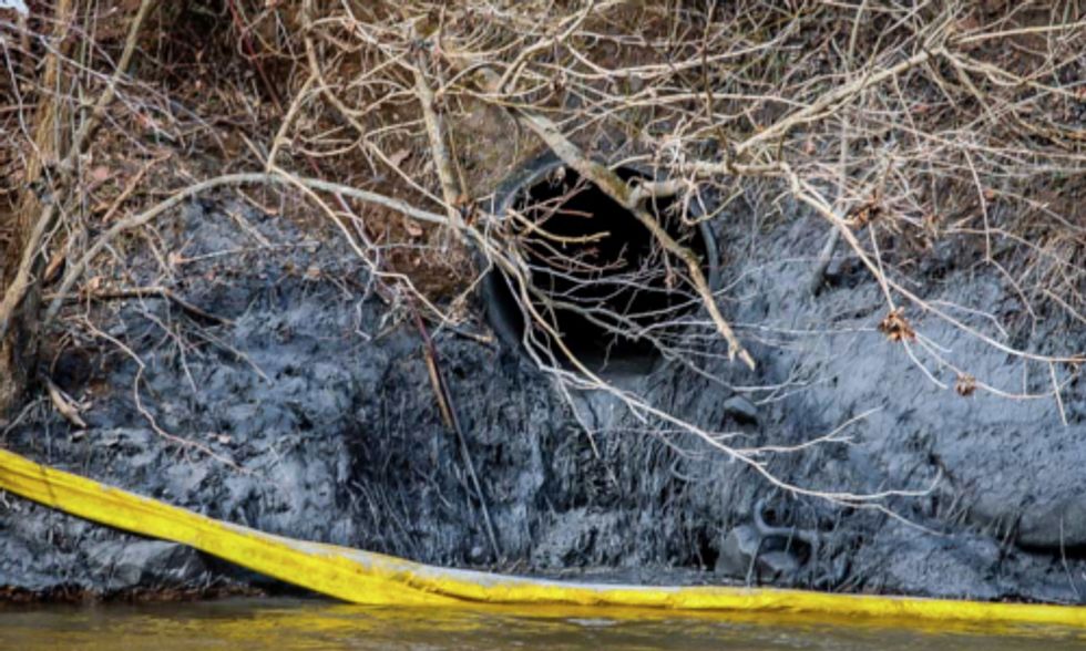 Coal Ash Spill Leaves Most North Carolina Voters Craving Stronger Environmental Leadership