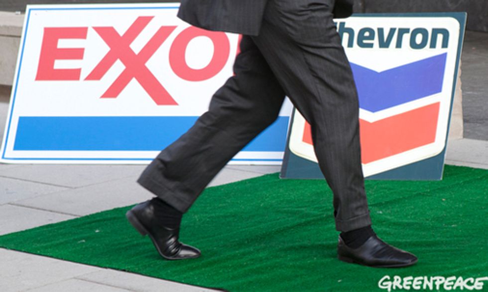 World's Biggest PR Firm Quits American Oil Lobby