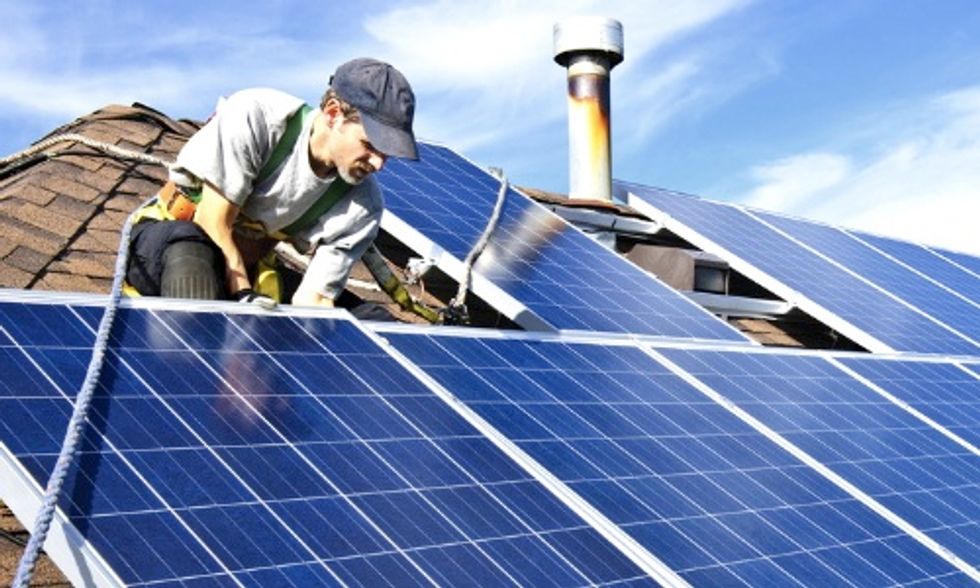 Google Invests $300 Million in SolarCity to Make Going Solar Easier