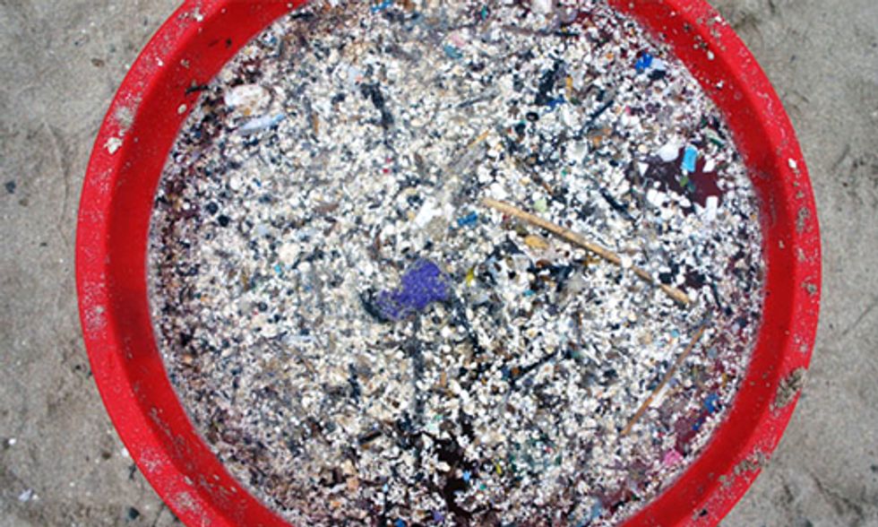 4 States Working to Ban Microbeads