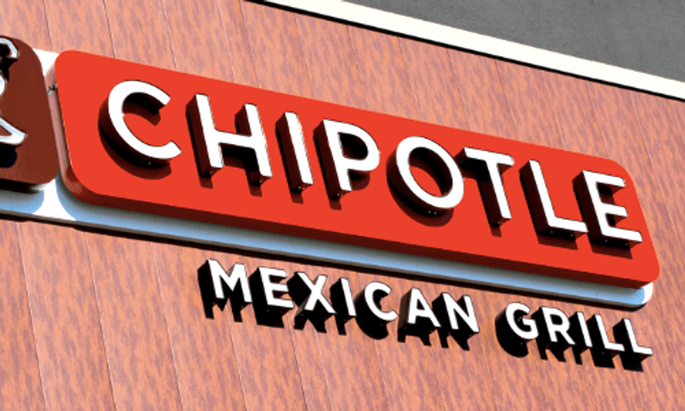 Chipotle Becomes First Fast Food Chain to Go GMO-Free