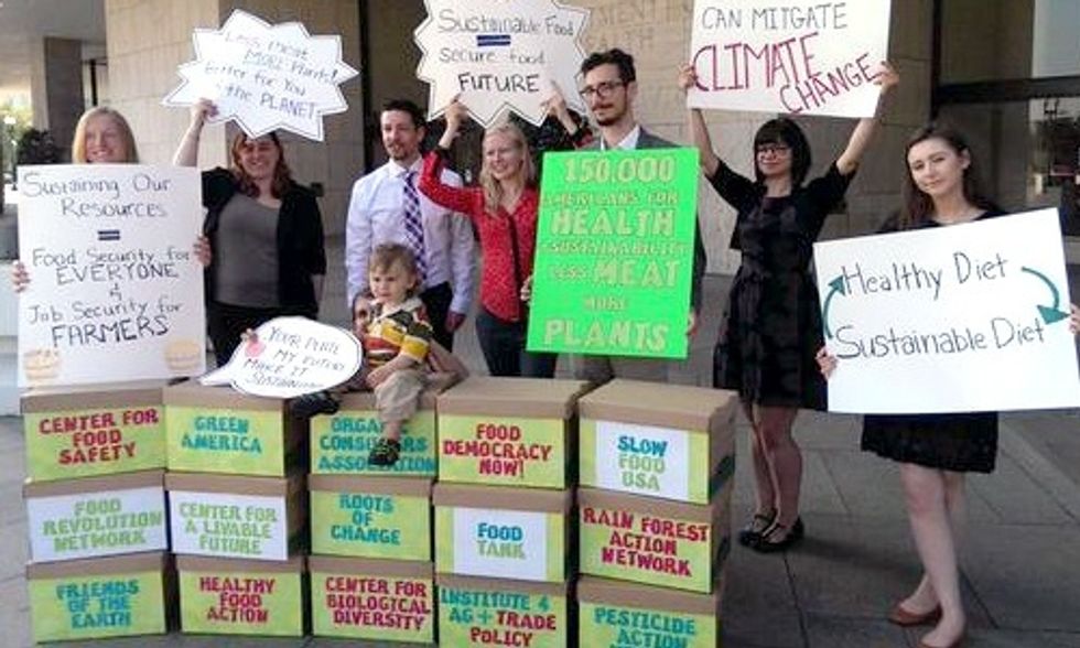 150,000 Americans Call for Less Meat, More Plants in U.S. Dietary Guidelines