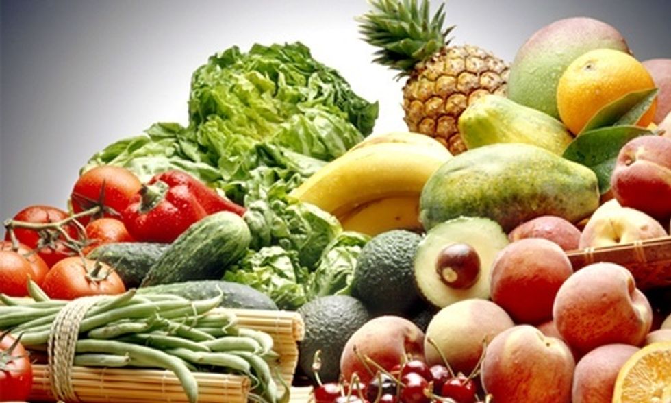 9 Ways to Skip the Pharmacy and Use Superfoods As Your Medicine