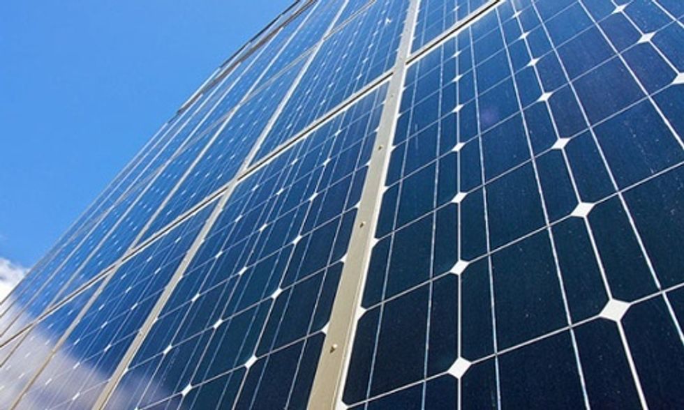Amazon to Build Largest Solar Farm in Virginia in Move to 'Clean the Cloud'