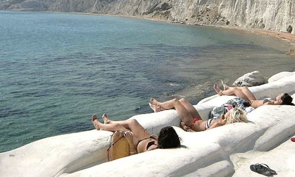 7 Most Unusual Beaches Around the World