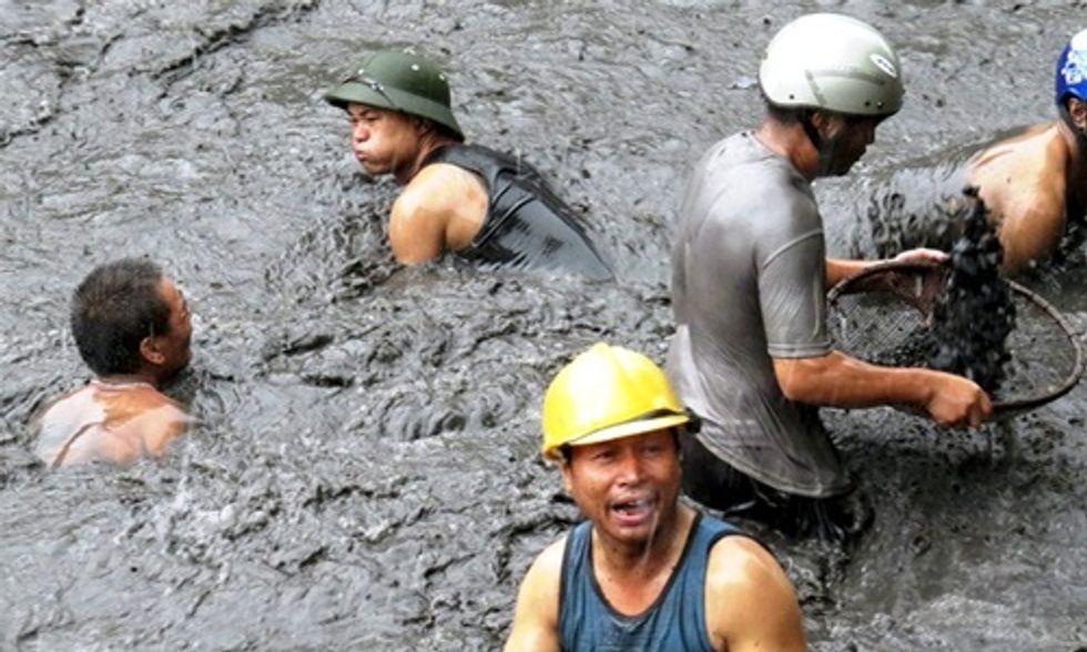 Toxic Floods From Coal Mines and Power Plants Hit Vietnam's Ha Long Bay World Heritage Site